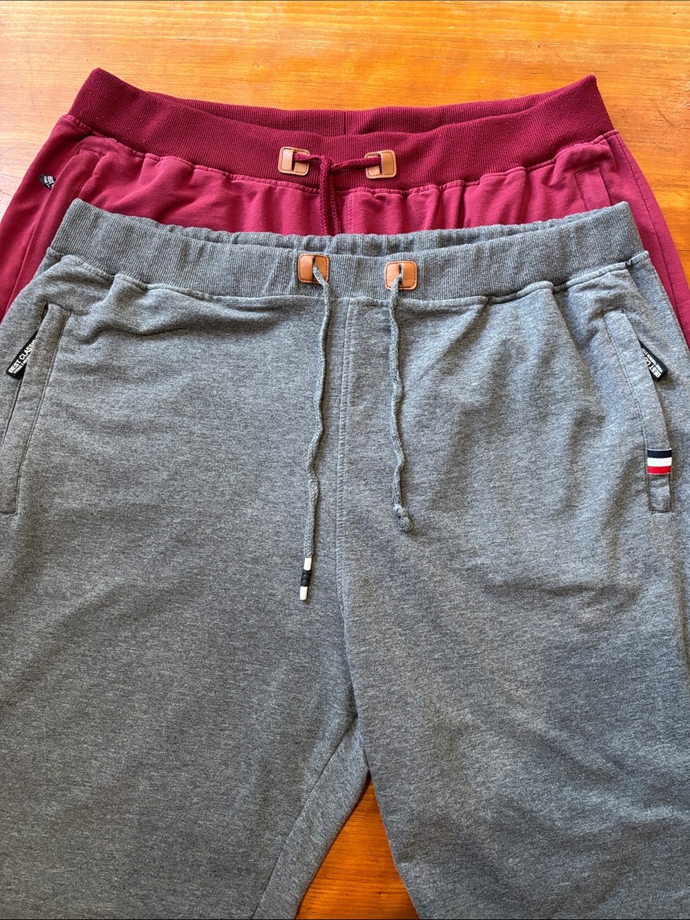🆕 GK Men’s Knit Basketball Active Shorts— Gray & Red